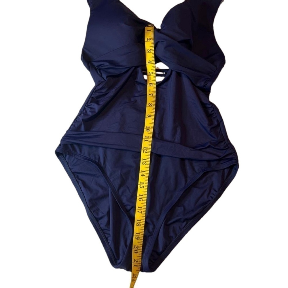 La Blanca Standard Island Goddess Cross Front Keyhole Swimsuit, Size 12 - Picture 6 of 11